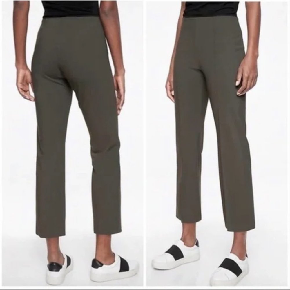 Athleta Mercurial Crop Flare Pant - Gray Sz M -NWT